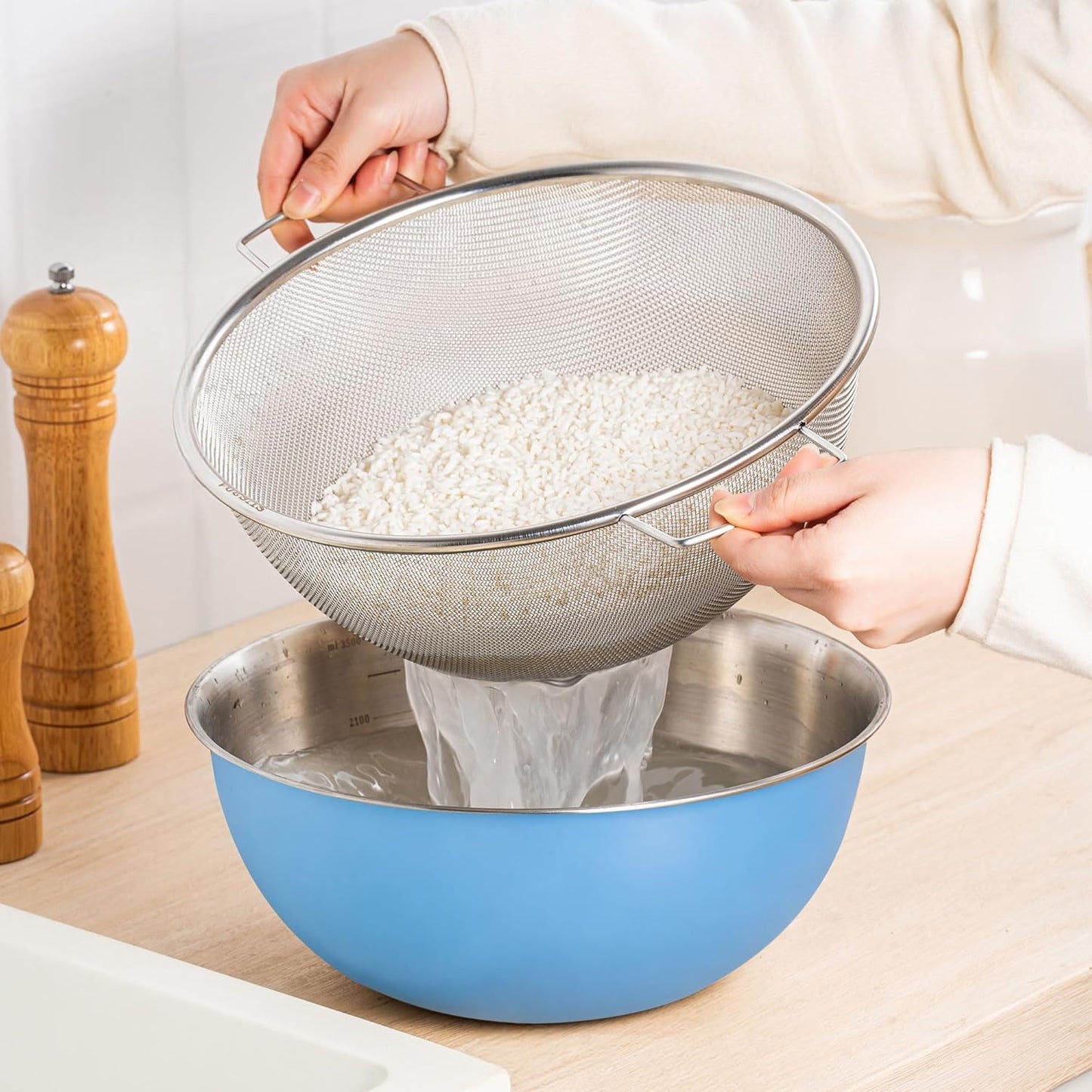304 Stainless Steel Kitchen Colander Set, 3.5QT Colander with Handle and Bowl, 40 Mesh Fine Strainer, Fast Draining for Rice, Pasta, Fruits & Vegetables, Dishwasher Safe