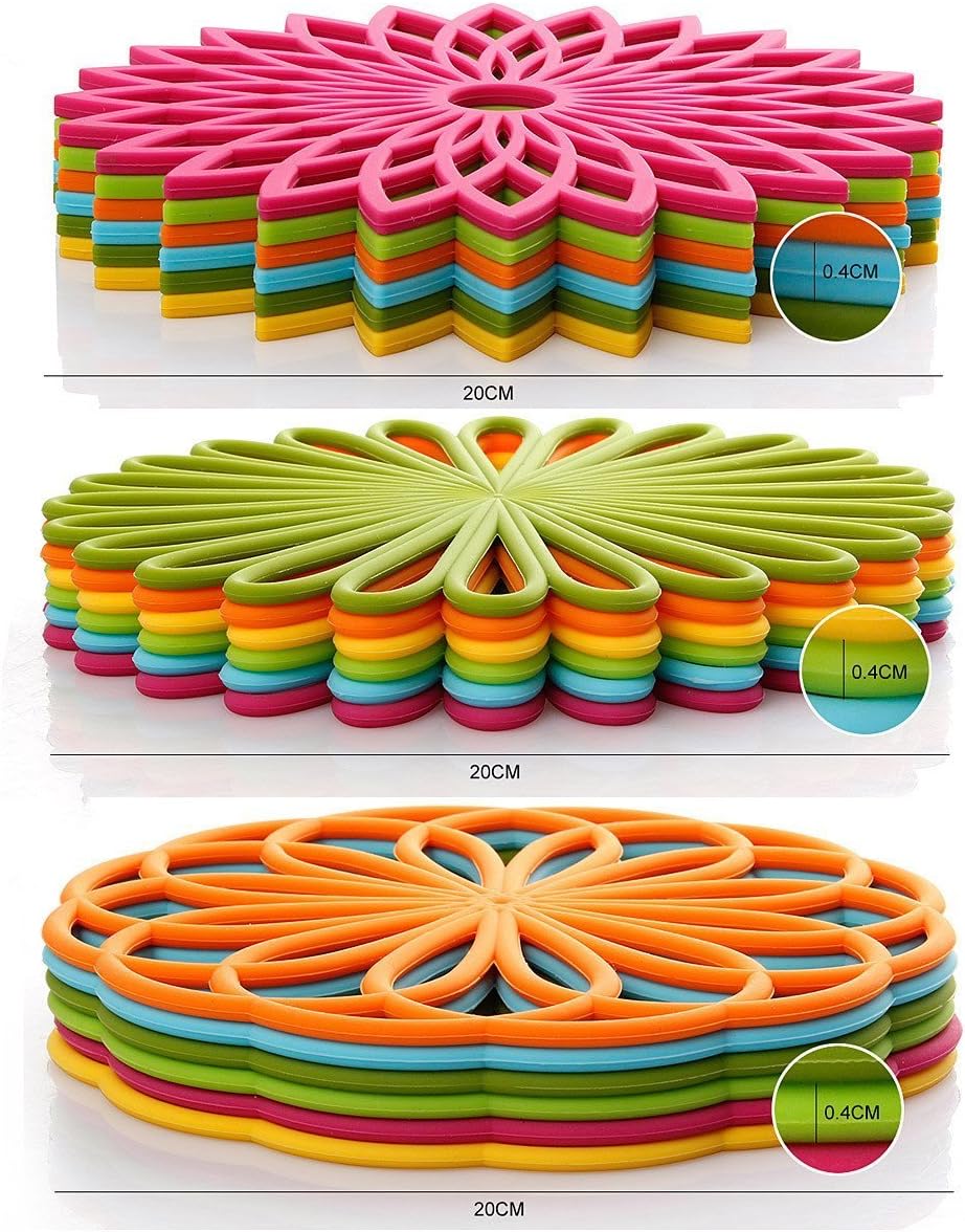 ME.FAN Silicone Trivet Mat - Kitchen Hot Pads for Pots & Dish - Insulated Teapot Trivet - Flexible, Durable, Non-Slip Large Coasters 3 Set Black