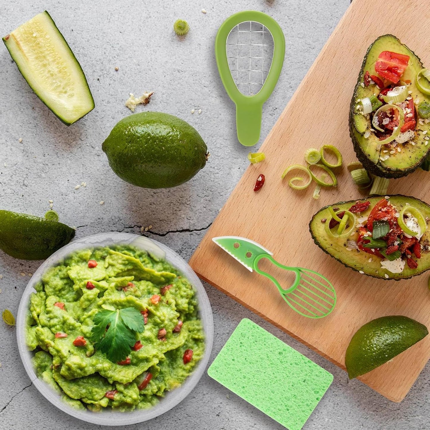 4 PCS Guacamole Keeper Set Guacamole Bowls Avocado Keeper Fresh Guacamole with 2-in-1 Avocado Slicer Avocado Knife and Cleaning Sponge Plastic Kitchen Storage Container(Green 1pcs)