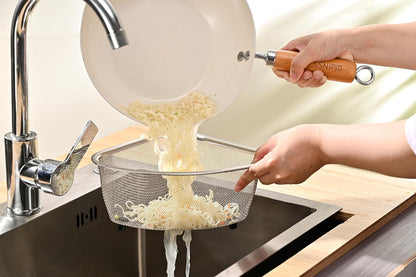 Fox Run Large Stainless Steel Colander, 5 Quart Pasta Strainer With Handles, 11” x 13.5” x 5”