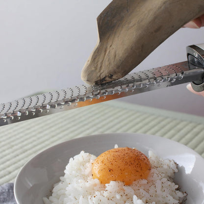 Microplane Premium Series Zester Grater, Cinnamon, Cheese, Grater, Ginger, Garlic, Almond, Chocolate, Onions, Official Microplane Japan