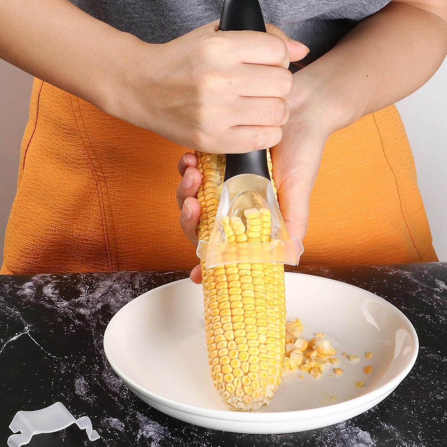 Pampered Chεf Corn Peeler, Corn Cob Stripper with Ergonomic Handle, Corn on the Cob Remover Corn Kernel Cutter #1114