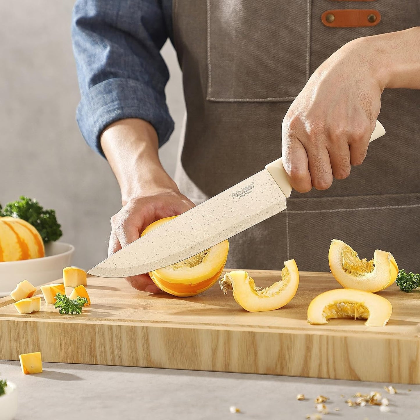 Stainless Steel Knife Set, Knife Block Sets with Built-in Sharpener,15-Piece Block Set with Block and Ergonomic Handles