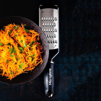 Microplane Gourmet Series Cheese Grater with Soft Touch Handle (Extra Coarse, Black)