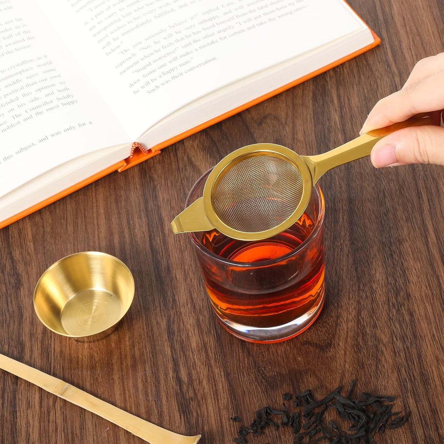 2.2" Mini Tea Sifter, 30 Fine Mesh Strainer Stainless Steel Small Sifters Loose Leaf Matcha Sifter with Handle and Base for Loose Tea Coffee Cocktail