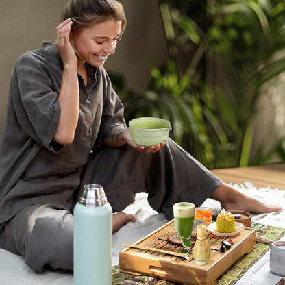 Dayacoco Matcha Whisk Set,Ceramic Matcha Kit Set Includes Bowl with Spout, Whisk,Holder,Bamboo Scoop and Sifter,5 pcs Matcha Tea Kit for Matcha Lovers, Ideal Gift for Christmas, Birthday (Green)