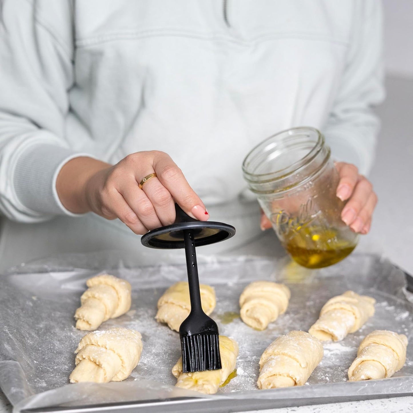 Jarware Silicone Black Basting Brush Lid For Regular Mouth Mason Jars