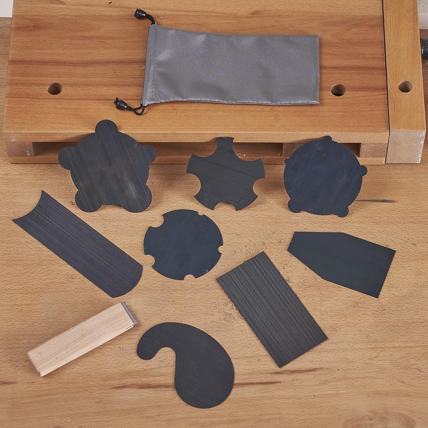 New Cabinet Scraper Cards and Cabinet Scraper Burnisher with 12 Piece Multi-Shaped Scraper Set Suitable for Various Small space and Small-Sized Tasks(HTCSCS13)