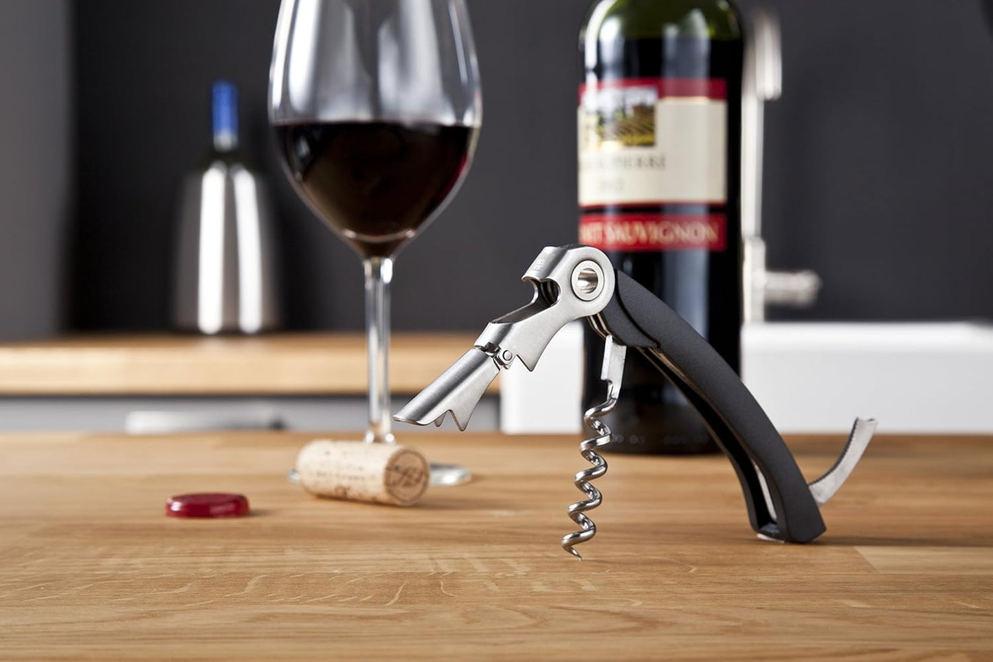 Vacu Vin Winged Corkscrew – Classic Two-Arm Wine Opener with Built-In Bottle Opener – Easy Cork Removal – Durable, Ergonomic Wine Bottle Opener – Ideal for Home, Kitchen & Bar Use
