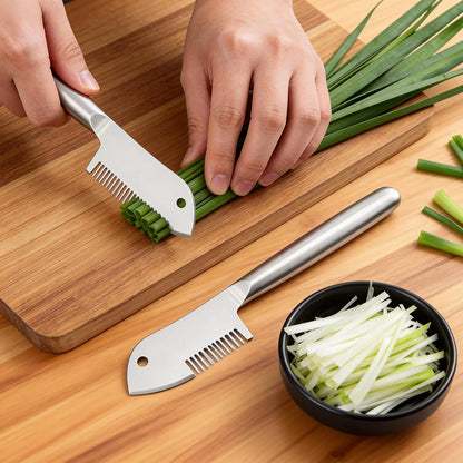 Stainless Steel Multi-purpose Julienne Peeler, Precision Julienne Blade, Vegetable Julienne Slicer Quick & Easy Kitchen Shredder Tool for Fruit, Potatoes, Carrot(1pcs)