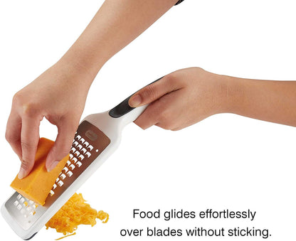 Zyliss All Cheese Acid Etched Rotary Grater with Fine and Coarse Drums, 1-Pack, White