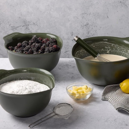 KitchenAid Universal Nesting Plastic Mixing Bowls, Set Of 3, 2.5 quart, 3.5 quart, 4.5 quart, Non Slip Base with Easy Pour Spout to Reduce Mess, Dishwasher Safe, Aqua Sky, White, Gray