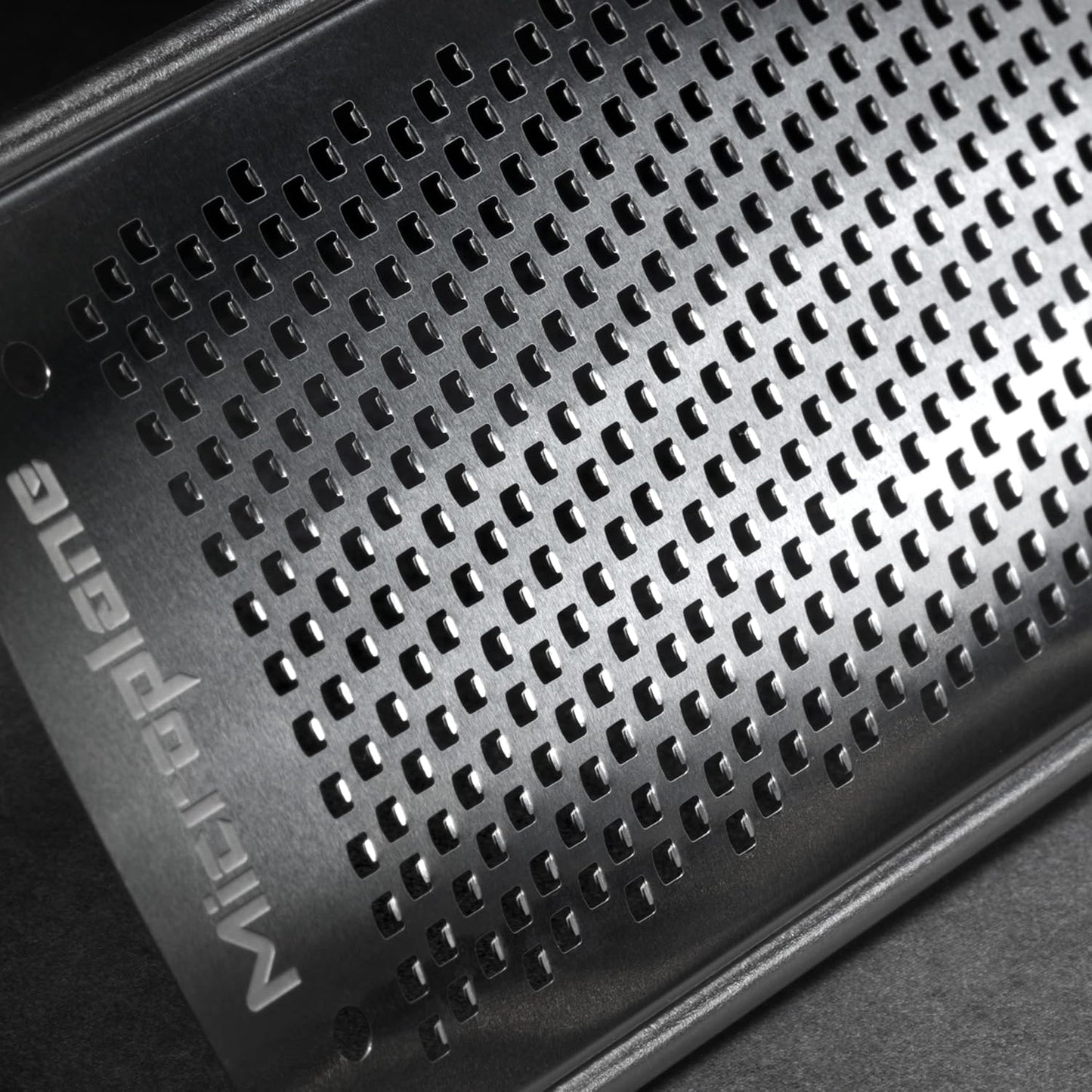 Microplane Gourmet Series Cheese Grater with Soft Touch Handle (Extra Coarse, Black)