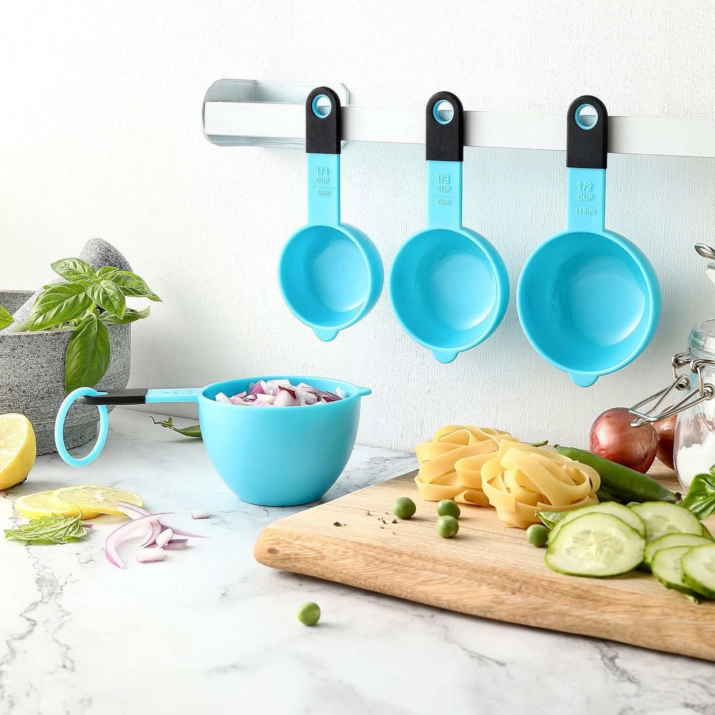 Spring Chef Magnetic Measuring Cups and Spoons Set of 9, Nesting Kitchen Tool with Easy to Read Markings for Measuring Dry or Liquid Ingredient, BPA Free, Black