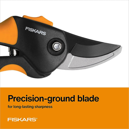 Fiskars PowerGear2 Pruning Shears, Patented Gear Technology & Cam Mechanism Multiplies Leverage, Hardened Steel Bypass Blade, Contoured Rolling Handle Reduces Hand Fatigue, 3/4" Cut Capacity