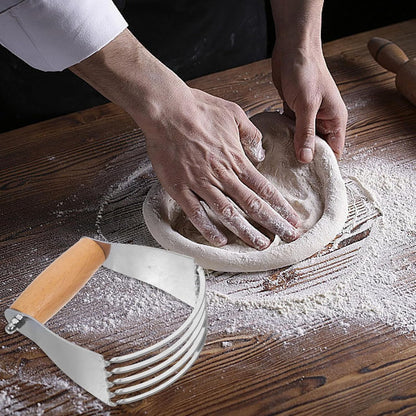 SOLUSTRE Dough Masher Dough Blender Stainless Steel Pastry Cutter Dough Cutter Dough Scraper Butter Cutter With Blades Flour Mixing Tool for Kitchen Butter Blender