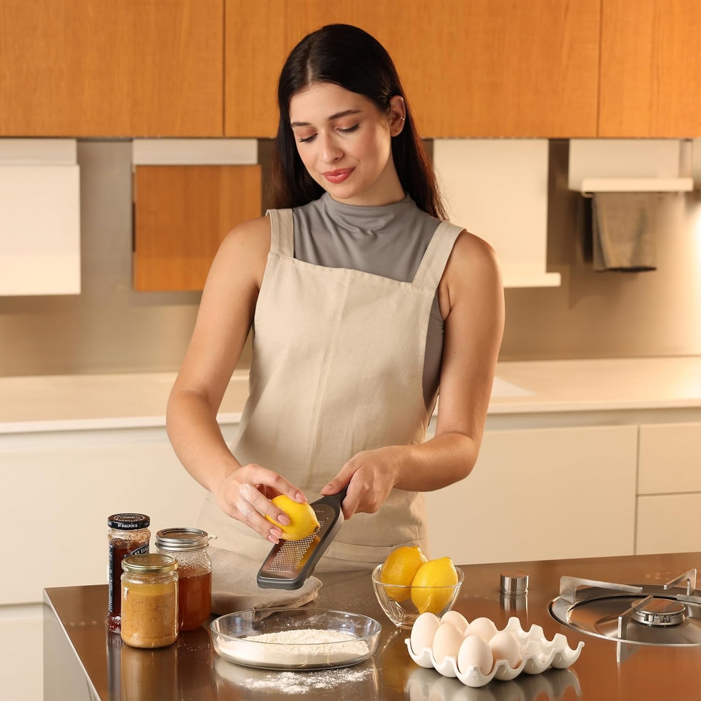 Zyliss Fine Grater and Zester - Handheld Grater with Stainless Steel Blade & Wheat Straw Handle - Ideal for Hard Cheese, Chocolate, Fruit, Vegetables, & More - Protective Cover Doubles as Scraper