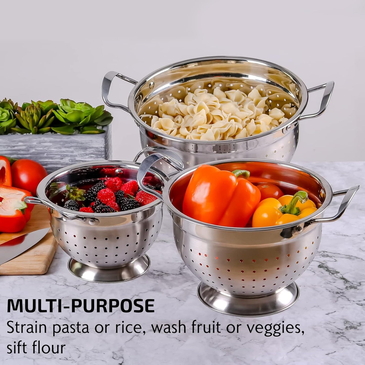 OVENTE Mixing Bowl Set with Lids, 3-Piece Stainless Steel Nesting Bowls for Easy Food Storage, Stackable Design, Kitchen Essential for Baking, Cooking and Prepping, Size 5, 3.5, 1.5QT, Silver BM46333S