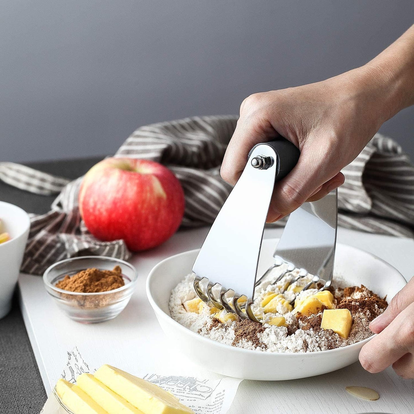 Spring Chef Dough Blender, Top Professional Pastry Cutter with Heavy Duty Stainless Steel Blades, Medium Size, Black