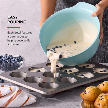 KitchenAid Universal Nesting Plastic Mixing Bowls, Set Of 3, 2.5 quart, 3.5 quart, 4.5 quart, Non Slip Base with Easy Pour Spout to Reduce Mess, Dishwasher Safe, Aqua Sky, White, Gray