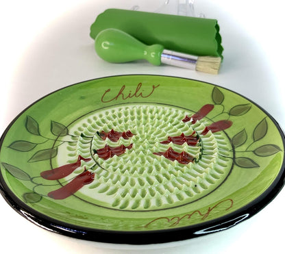 BonCera, All-in-one Premium Ceramic Garlic Grater Plate 4-Piece Set - Green Chili Design, Classic Style - For Garlic, Ginger, Chocolate, and more! - Comes with 5.25" Plate, Peeler, Brush, and Stand