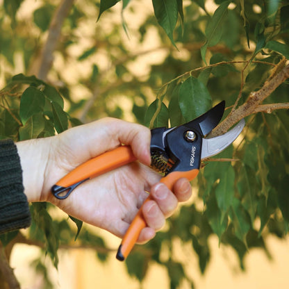 Fiskars Bypass Pruning Shears, 5/8" Cut Capacity Gardening Scissors, Self-Cleaning Sap Groove Prevents Sticking, Non-Slip Grip for Cutting Stems & Branches, Sharp Steel Blades w/ Low-Friction Coating