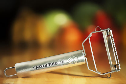 Brieftons Julienne Peeler/Cutter/Slicer: Serrated Stainless Steel Fruit/Vegetable Peeler & Julienne Slicer