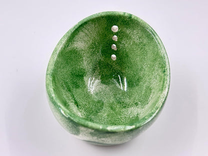 Ceramic Herb Stripper Bowl with Multi-Size Holes, Handmade Kitchen Tool, White (Green)