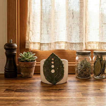 dgudgu Ceramic Leaf Herb Stripper Bowl - Realistic Leaf Shaped Pottery with 4 Sized Vein Holes, Decorative Green Kitchen Tool for Stripping Thyme, Rosemary & Herbs