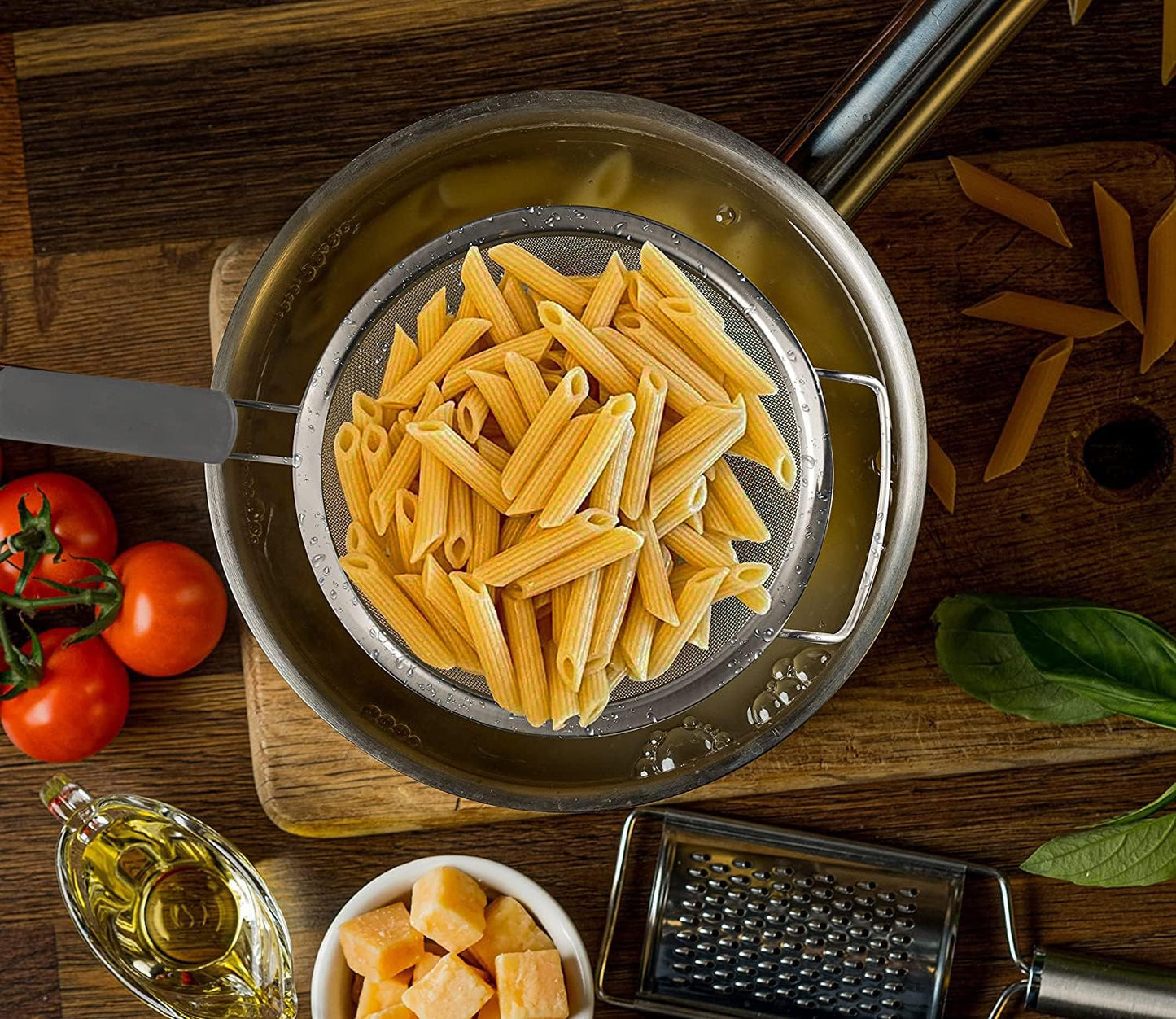 8" Large Fine Mesh Strainer with thermo plastic rubber handle - Sieve Fine Mesh Stainless Steel - Ideal to Strain Pasta, Quinoa and Rice.