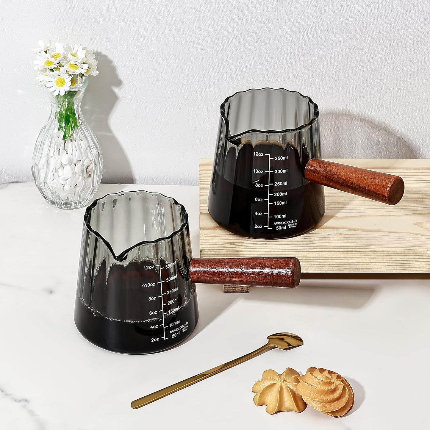 Glass Measuring Cup, 12oz Pour Over Coffee Maker with Wood Handle, Creative V-Shaped Spout Creamer Milk Frothing Pitcher Coffee Carafe Server (2-Gray)
