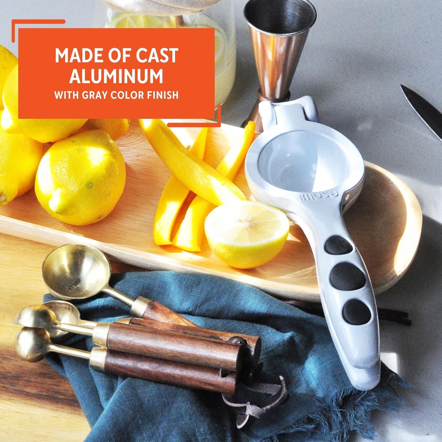 IMUSA Orange and Citrus Squeezer, Orange