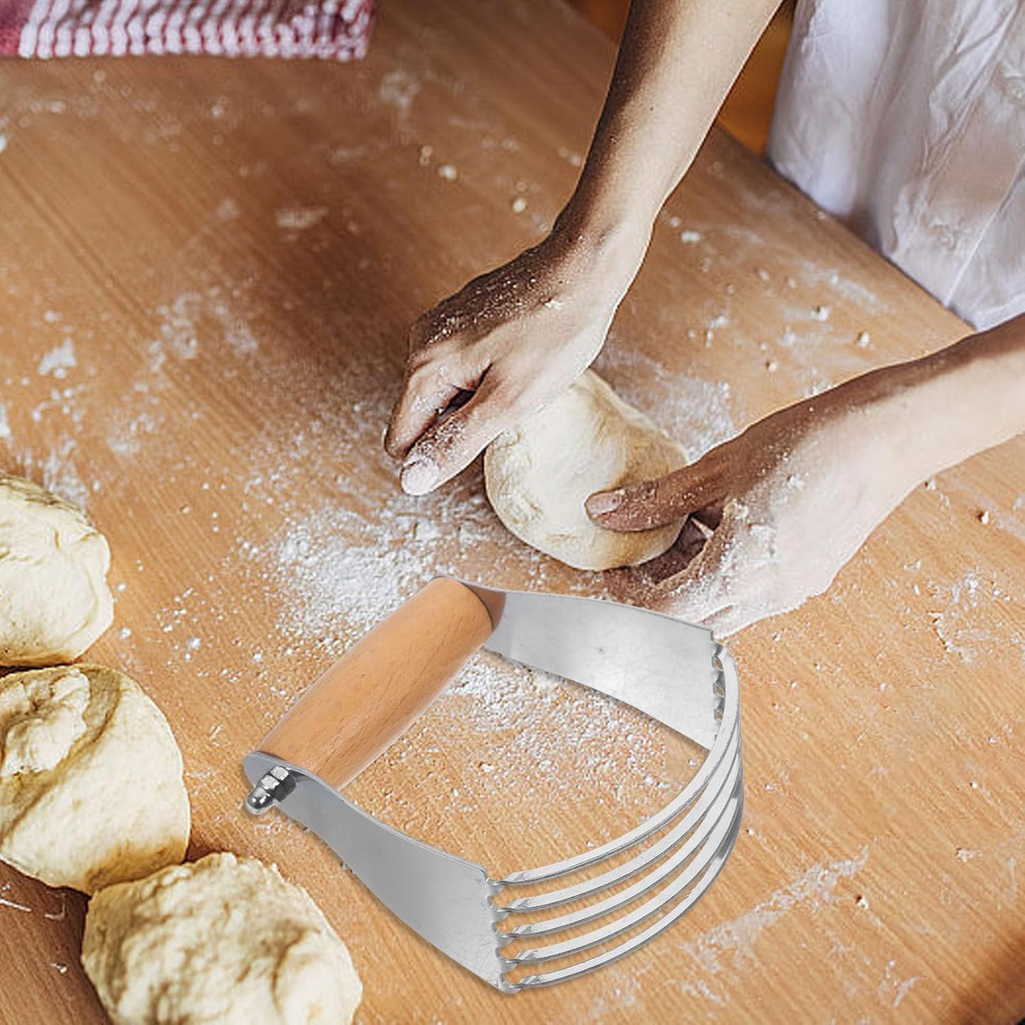 Stainless Steel Dough Cutter and Pastry Blender with Wooden Handle, Metal Flour Scraper Baking Tool for Home Kitchen Dough Mixing and Baking Preparation