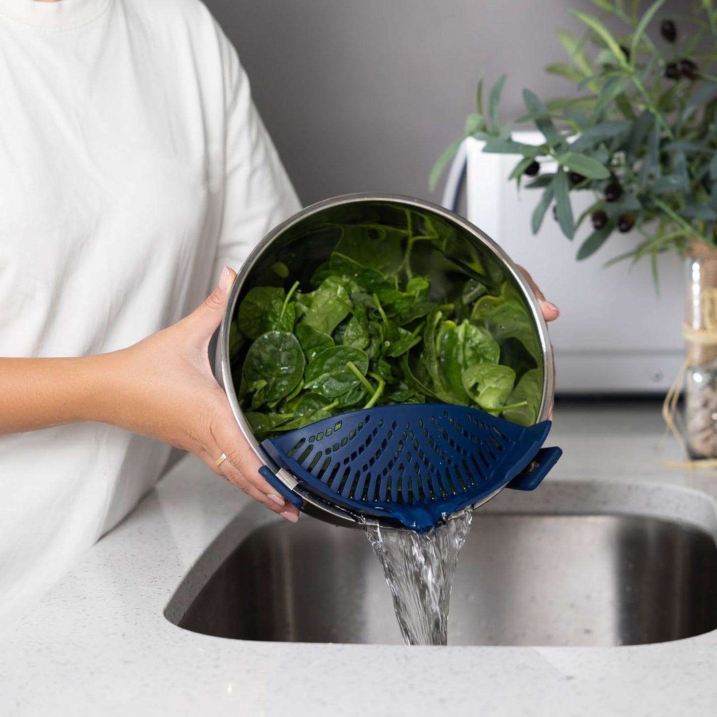 Fox Run Silicone Clip On Pot Strainer, Navy Kitchen Strainer For Pots, Pans and Bowls