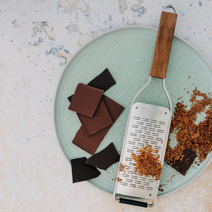Microplane Master Series Ribbon Grater, Stainless Steel, Walnut Wood, 30 x 6.8 x 2 cm