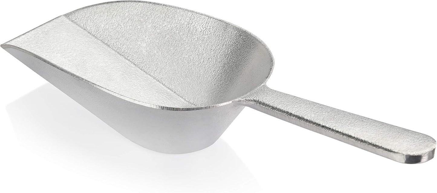 New Star Foodservice One-Piece Cast Aluminum Flat Bottom Bar Ice Flour Utility Scoop, 4-Ounce, Silver