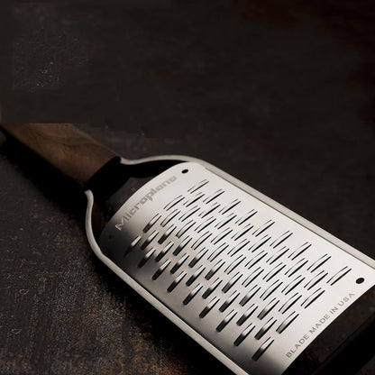 Microplane Master Series Ribbon Grater, Stainless Steel, Walnut Wood, 30 x 6.8 x 2 cm