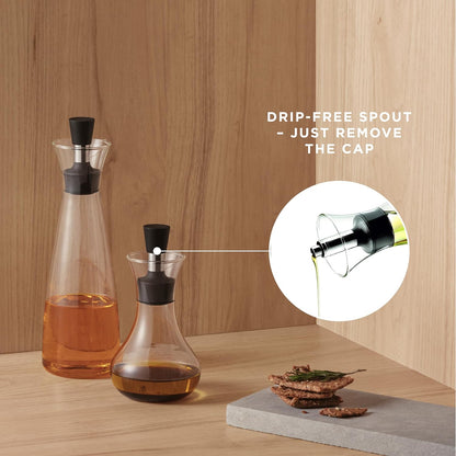 EVA SOLO | Dressing shaker 0.25l | Drip-free – no oil or dressing on the table | Oilflask & dressing shaker | Danish Design & Functionality | Tools Kitchen Gadgets & Accessories