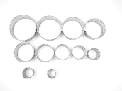 11 Piece Graduated Sizes Fluted Edge Round Pastry/Cookie Cutter Set Heavy Duty 18/8 304 Stainless Steel – Metal Engrave Size –Tin Storage Box for Scones, Pastries, Baking, Desserts, Muffins