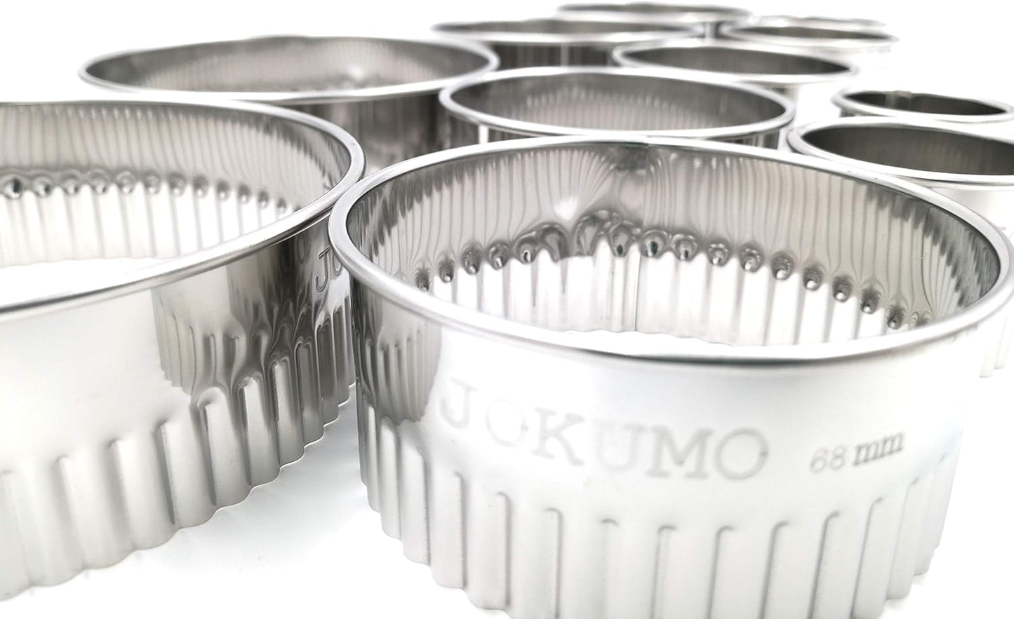 11 Piece Graduated Sizes Fluted Edge Round Pastry/Cookie Cutter Set Heavy Duty 18/8 304 Stainless Steel – Metal Engrave Size –Tin Storage Box for Scones, Pastries, Baking, Desserts, Muffins