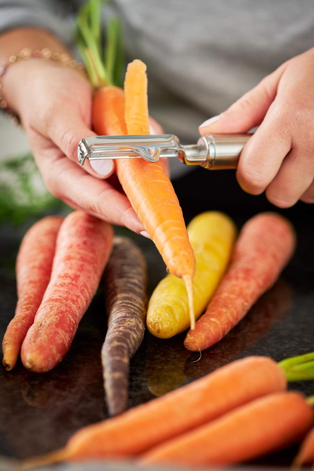 Stainless Steel Left-Handed Swivel Peeler, 7.5-inch