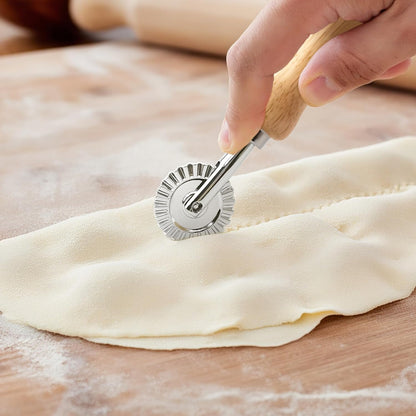 Fluted Pastry Wheel Cutter, Sturdy Pasta Cutter Wheel Ravioli Crimper Edge Cutter Wheel for Home and Kitchen - 1.5 Inch Diameter