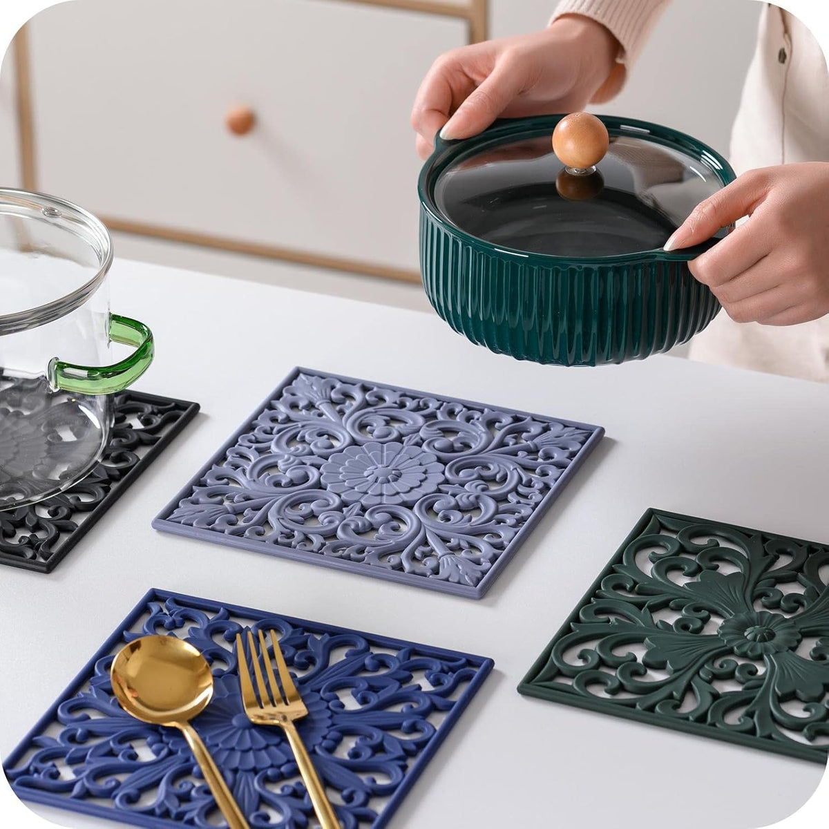 Silicone Trivets Mats-Trivets for Hot Dishes, Table, Countertop, Non-Slip Heat Resistant Modern Kitchen Teapot Trivet - Flexible Trivet Square, Hot Pads for Pots & Pans of 3 Blue