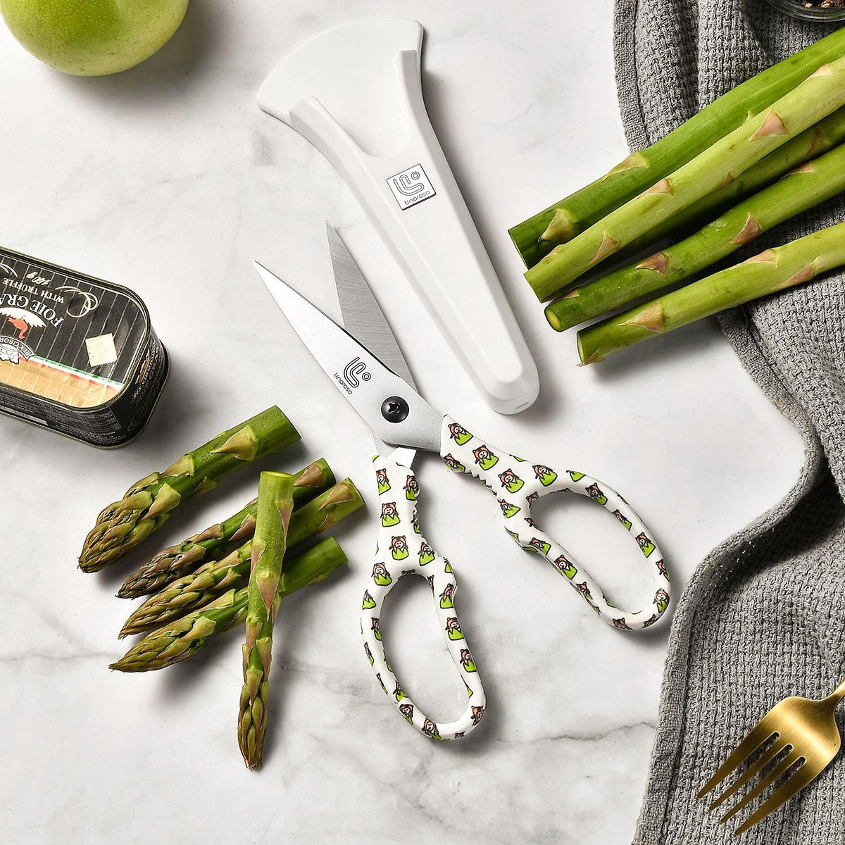 Kitchen Scissors Heavy Duty Kitchen Shears with Magnetic Holder Made with Japanese Steel 4034, Multipurpose Ultra Sharp Cooking Scissors for Meat/Vegetables/BBQ/Herbs/Pizza (Graphic,Cow)