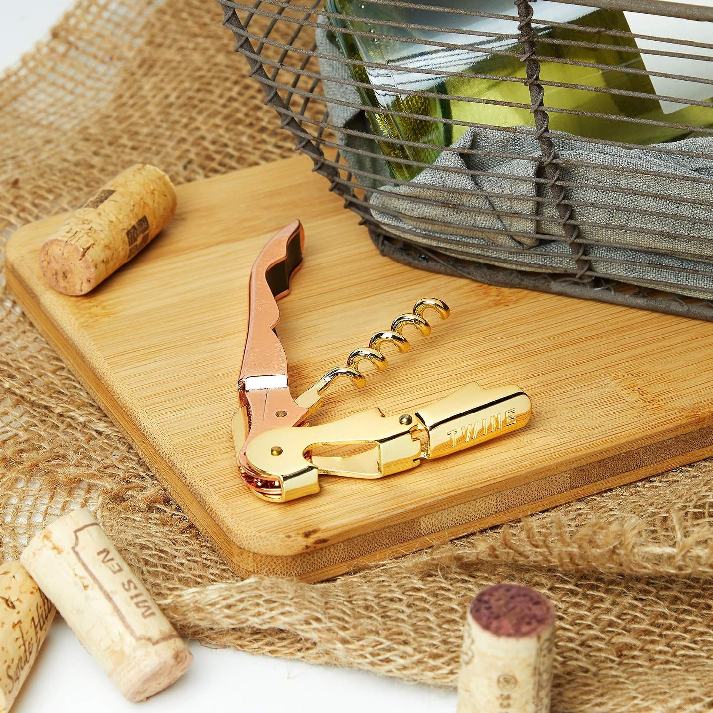 Winged Corkscrew Wine Opener, Versatile Bottle Opener for Beer and Soft Drinks, Stainless Steel with Ergonomic Handle and Sharp Screw for Bartenders, Home Bar, Kitchen, Set of 1, Copper and Gold