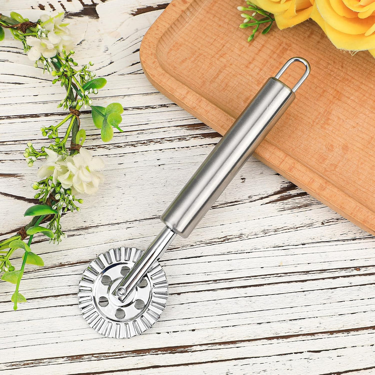 Pastry Wheel Cutter, Stainless Steel Fluted Pasta Crimping Wheel Dough Crimper Pie Crust Cutter Lattice Roller Ravioli Maker Tool for Pizza Noodle Cracker