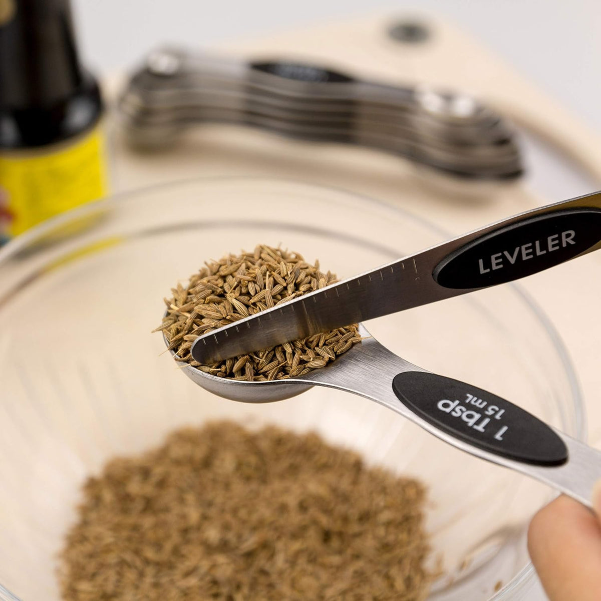 Measuring Cups and Magnetic Measuring Spoons Set, Stainless Steel 5 Cups and 7 Spoons and 1 Levele (Black)