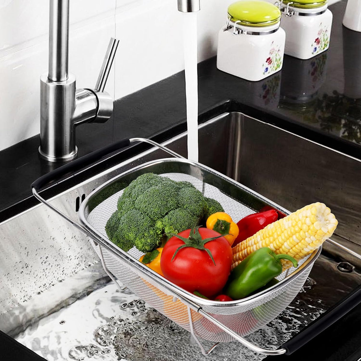 ZDRongZhen Kitchen Accessories Over the Sink Colander Strainer Basket，Stainless Steel Colander with Expandable Rubber Grip Sink Drainer-Rinse Vegetables Fruits &Strain&Drain (Medium-grid)