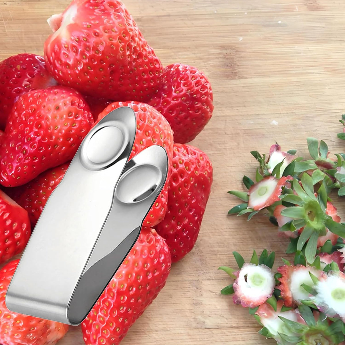 Nonrust Steel Strawberry Huller for Efficient Stem Removal Delicate Designs Multipurpose Fruit Tool Easy to and Carry Stainless Steel Grape Remover Kitchen Tool for Stems Portable