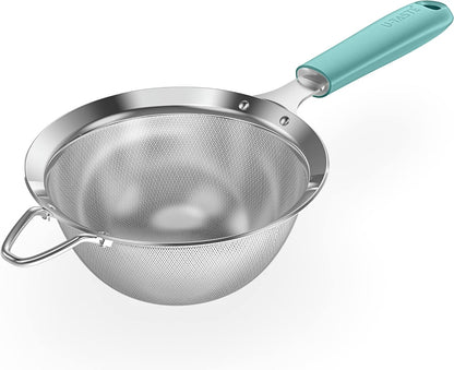 18/8 Stainless Steel Mesh Strainer: 5.5 Inch Kitchen Fine Mesh Sieve Food Colander with Riveted Sturdy Silicone Handle and 30 Mesh Hole for Straining Flour, Pasta, Fruit, Quinoa (Black)